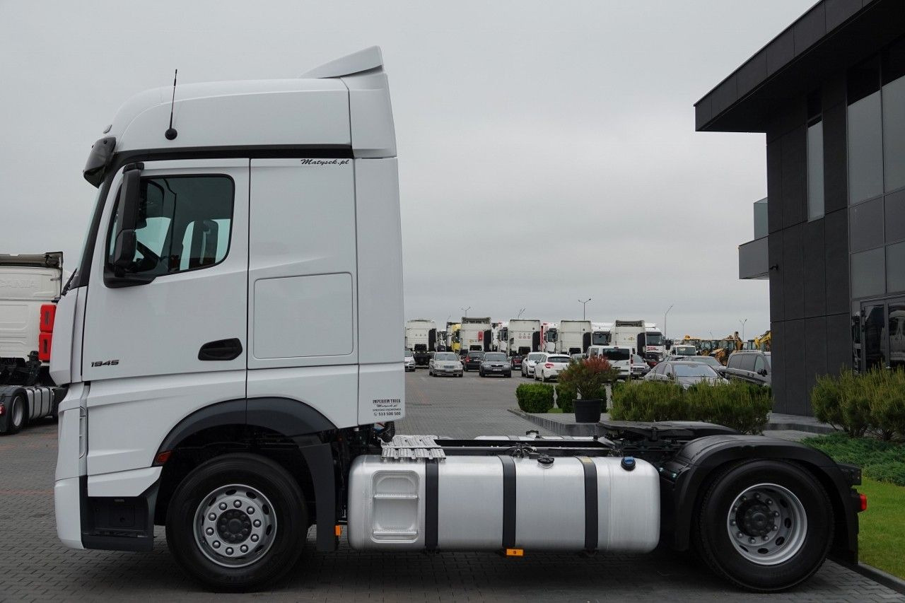 Mercedes-Benz ACTROS L 1945 / BIG SPACE / 20223 R / PO KONTR - Nyergesvontató: 3 kép. Mercedes-Benz ACTROS L 1945 / BIG SPACE / 20223 R / PO KONTR - Nyergesvontató: 3 kép.