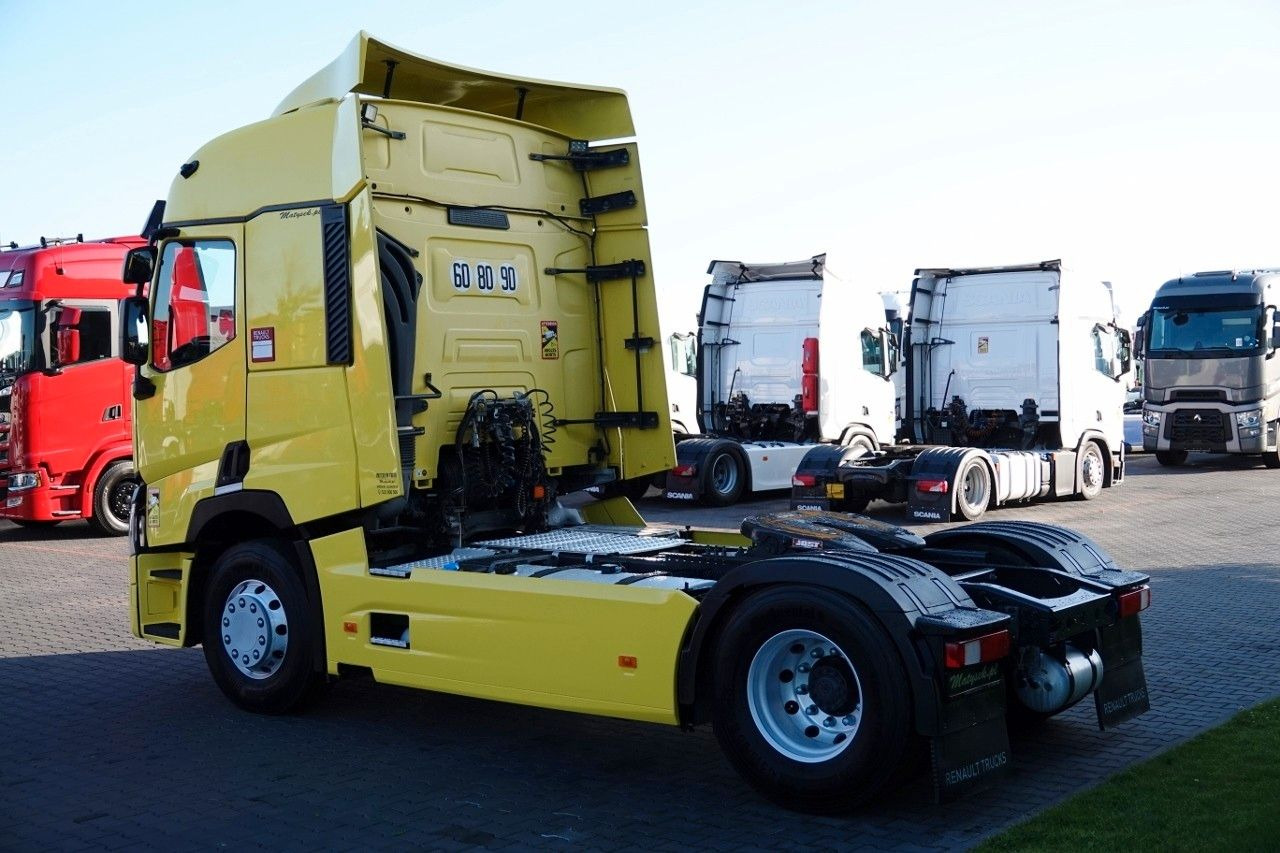 Renault T 440 / 13 LITROWY / RETARDER / I-PARK COOL / A - Nyergesvontató: 4 kép. Renault T 440 / 13 LITROWY / RETARDER / I-PARK COOL / A - Nyergesvontató: 4 kép.