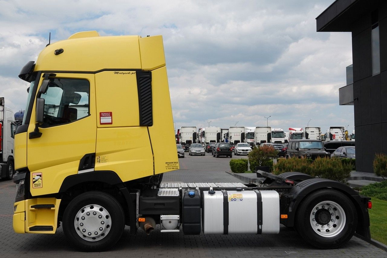 Renault T 440 / 13 LITROWY / RETARDER / I-PARK COOL / A - Nyergesvontató: 3 kép. Renault T 440 / 13 LITROWY / RETARDER / I-PARK COOL / A - Nyergesvontató: 3 kép.