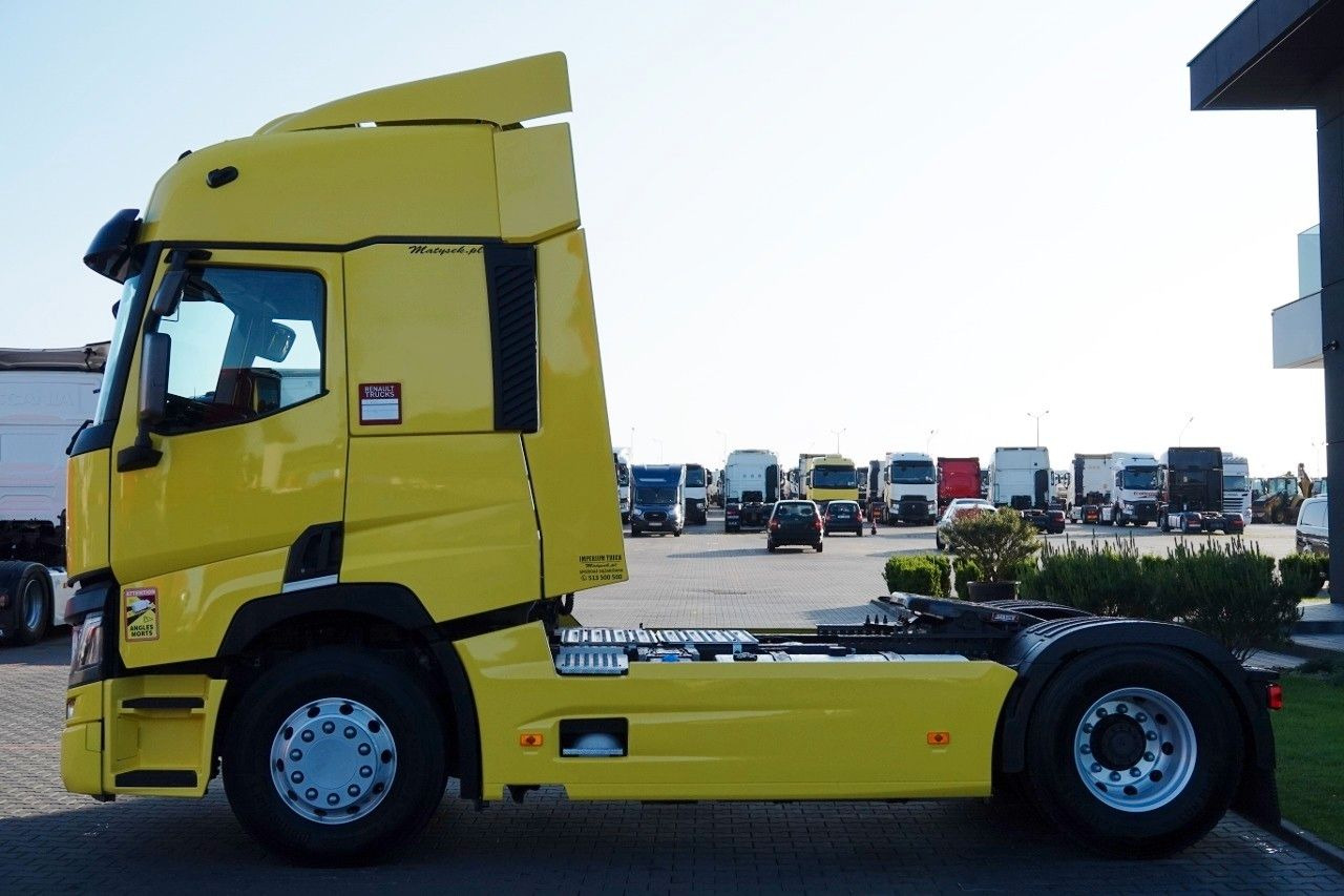 Renault T 440 / 13 LITROWY / RETARDER / I-PARK COOL / A - Nyergesvontató: 3 kép. Renault T 440 / 13 LITROWY / RETARDER / I-PARK COOL / A - Nyergesvontató: 3 kép.
