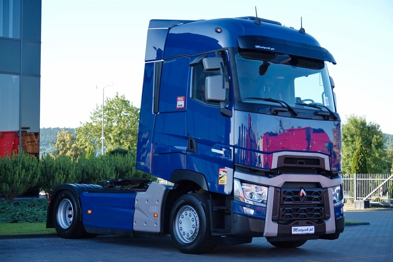 Renault T 520 / 13 L / RETARDER / I-PARK COOL / SKÓRY / Renault T 520 / 13 L / RETARDER / I-PARK COOL / SKÓRY / - Nyergesvontató: 1 kép. Renault T 520 / 13 L / RETARDER / I-PARK COOL / SKÓRY / Renault T 520 / 13 L / RETARDER / I-PARK COOL / SKÓRY / - Nyergesvontató: 1 kép.