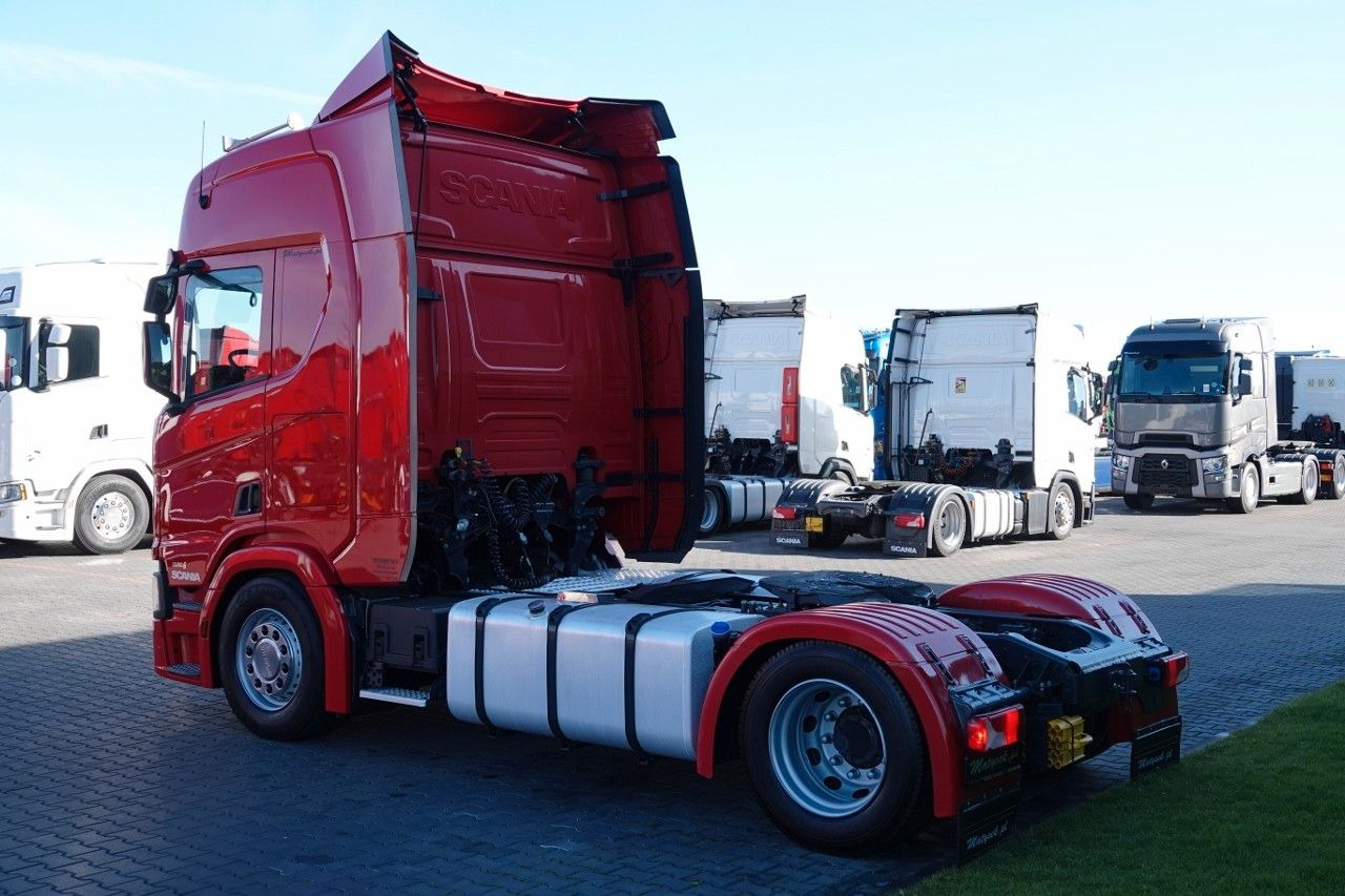 Scania R 450 / LOWDECK / MEGA / OPONY 100% / 2021 / P - Nyergesvontató: 4 kép. Scania R 450 / LOWDECK / MEGA / OPONY 100% / 2021 / P - Nyergesvontató: 4 kép.