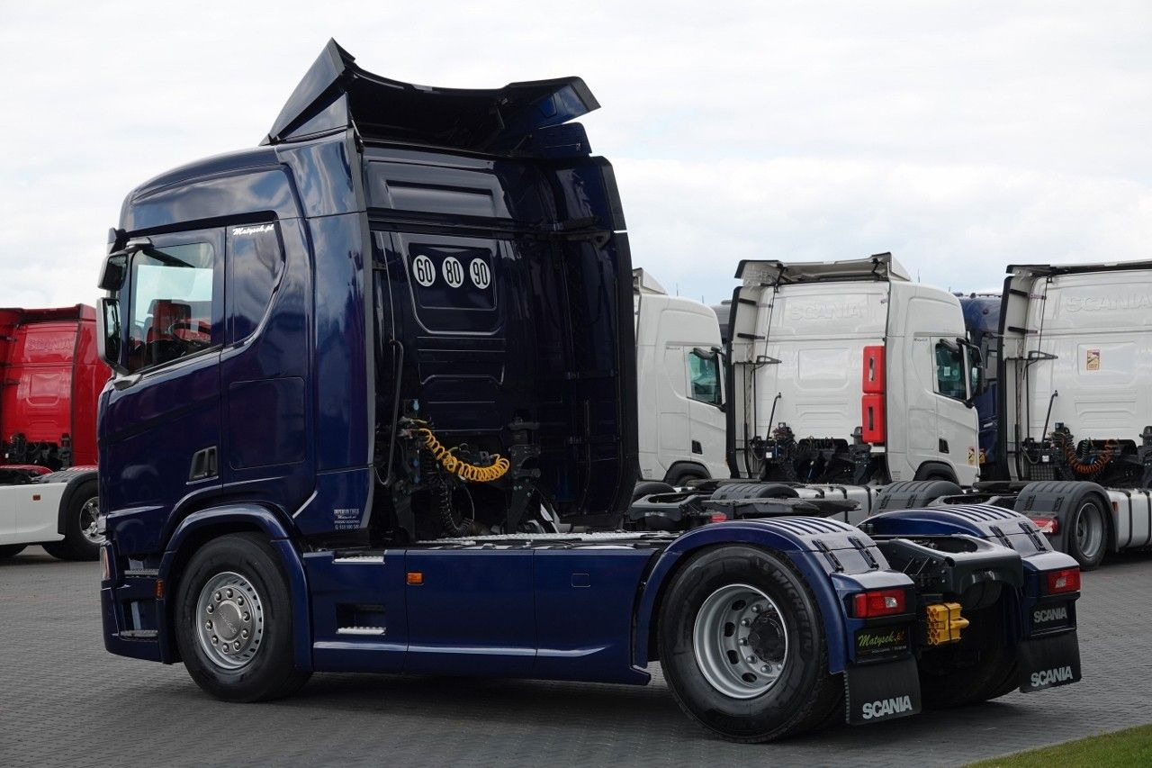 Scania R 450 / RETARDER / NISKA KABINA / EKSPRES / PO - Nyergesvontató: 4 kép. Scania R 450 / RETARDER / NISKA KABINA / EKSPRES / PO - Nyergesvontató: 4 kép.