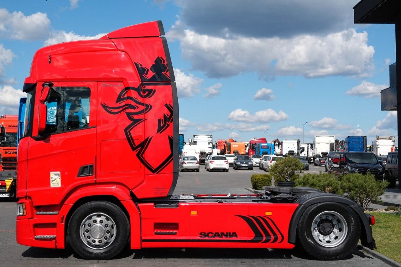 Scania R 450 / RETARDER / OPONY 100% / PO KONTRAKCIE SE - Nyergesvontató: 3 kép. Scania R 450 / RETARDER / OPONY 100% / PO KONTRAKCIE SE - Nyergesvontató: 3 kép.