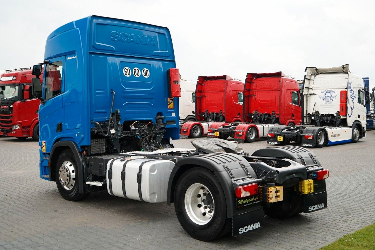 Scania R 450 / RETARDER / PEŁNY ADR / I-PARK COOL / 202 - Nyergesvontató: 5 kép. Scania R 450 / RETARDER / PEŁNY ADR / I-PARK COOL / 202 - Nyergesvontató: 5 kép.