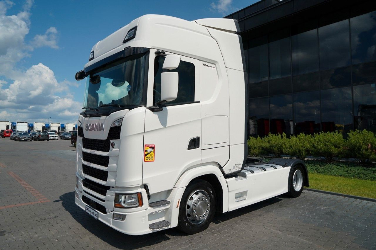 Scania R 500 / RETARDER / MEGA / LOWDECK / 2019 / PO K - Nyergesvontató: 4 kép. Scania R 500 / RETARDER / MEGA / LOWDECK / 2019 / PO K - Nyergesvontató: 4 kép.