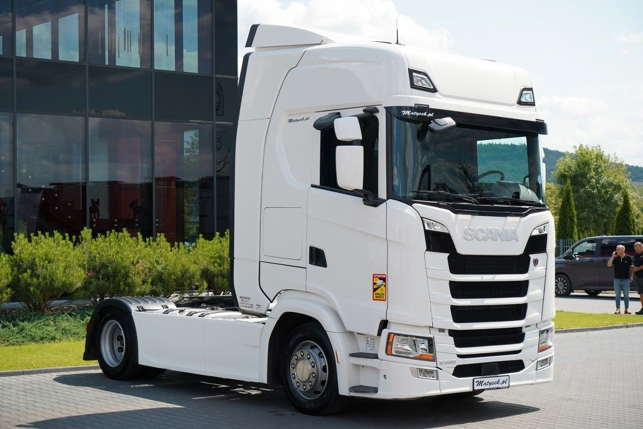 Scania R 500 / RETARDER / MEGA / LOWDECK / 2019 / PO K - Nyergesvontató: 2 kép. Scania R 500 / RETARDER / MEGA / LOWDECK / 2019 / PO K - Nyergesvontató: 2 kép.
