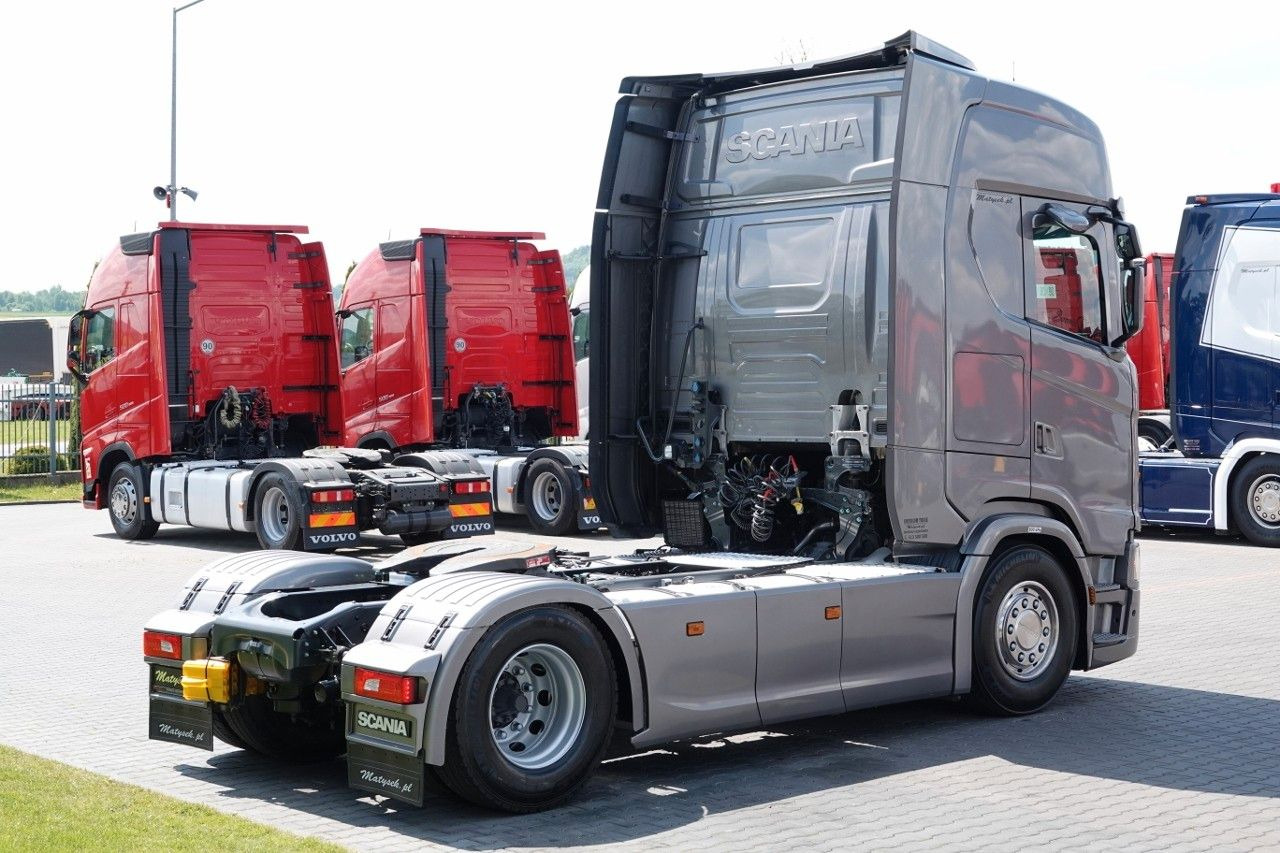 Scania S 540 / RETARDER / FUL AIRMATIC METALIK / NAVI - Nyergesvontató: 5 kép. Scania S 540 / RETARDER / FUL AIRMATIC METALIK / NAVI - Nyergesvontató: 5 kép.