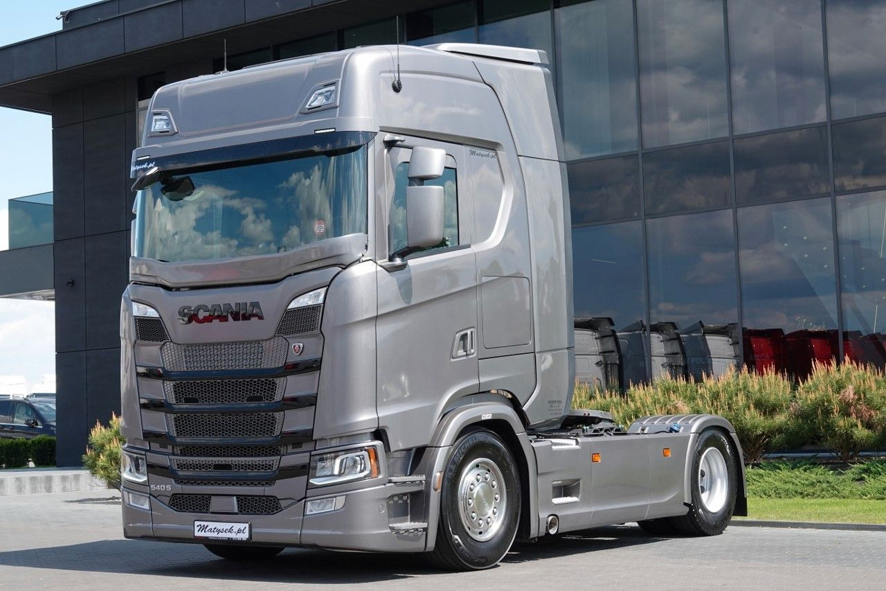 Scania S 540 / RETARDER / FUL AIRMATIC METALIK / NAVI - Nyergesvontató: 2 kép. Scania S 540 / RETARDER / FUL AIRMATIC METALIK / NAVI - Nyergesvontató: 2 kép.
