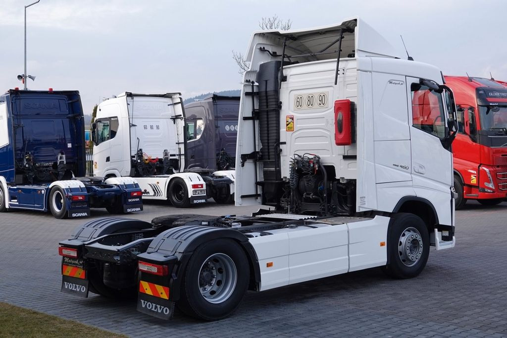 Volvo FH 460 / NISKA KABINA / 2018 YEAR / SPROWADZONY - Nyergesvontató: 5 kép. Volvo FH 460 / NISKA KABINA / 2018 YEAR / SPROWADZONY - Nyergesvontató: 5 kép.