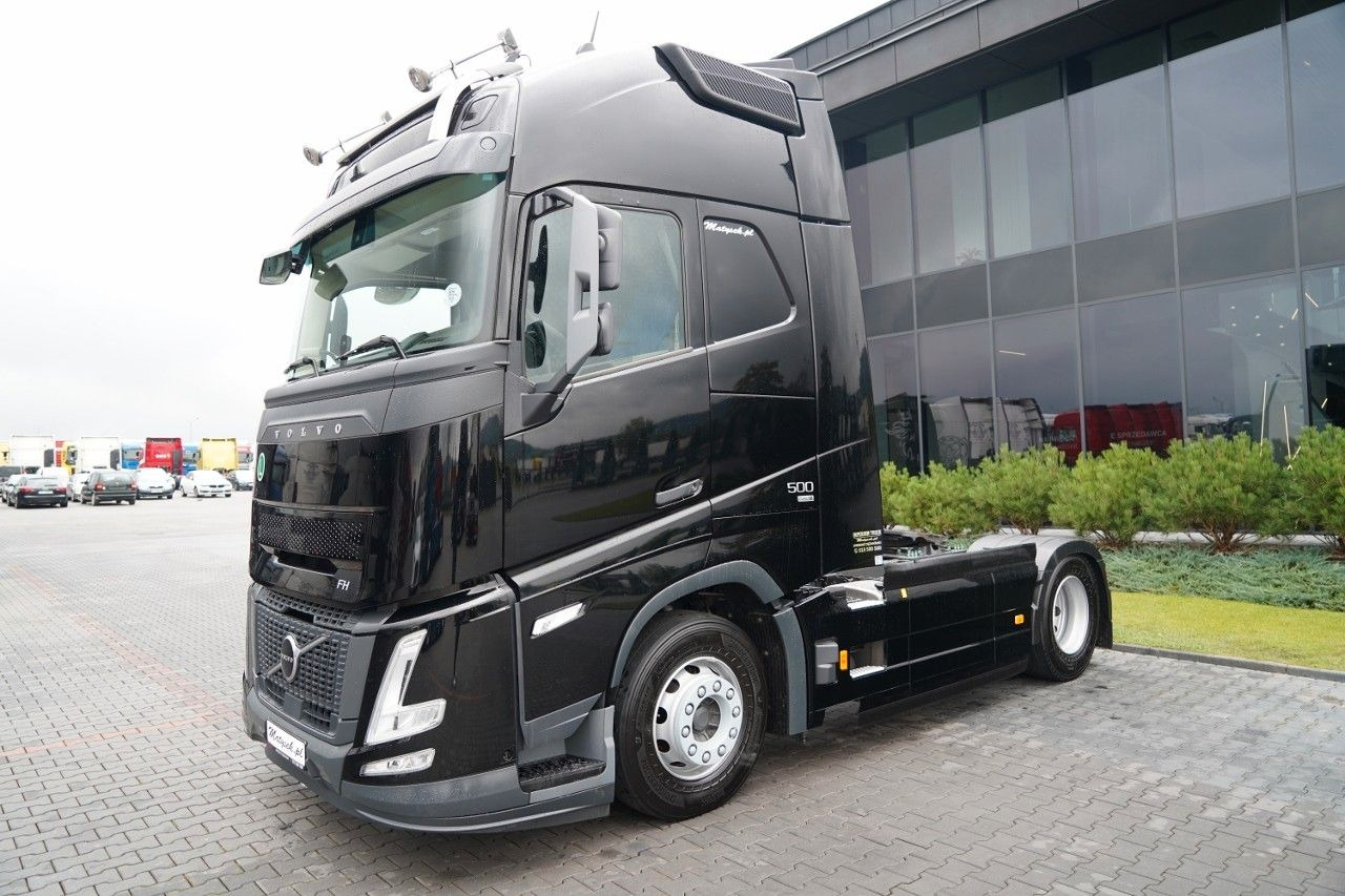 Volvo FH 500 / 2025 ROK / 88 TYS KM / XXL / I-SHIFT - Nyergesvontató: 3 kép. Volvo FH 500 / 2025 ROK / 88 TYS KM / XXL / I-SHIFT - Nyergesvontató: 3 kép.