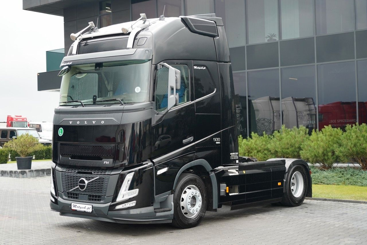 Volvo FH 500 / 2025 ROK / 88 TYS KM / XXL / I-SHIFT - Nyergesvontató: 2 kép. Volvo FH 500 / 2025 ROK / 88 TYS KM / XXL / I-SHIFT - Nyergesvontató: 2 kép.