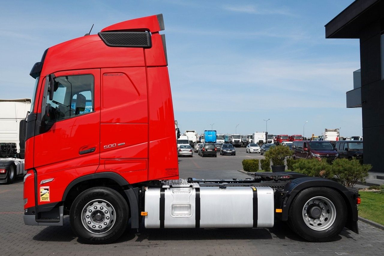 Volvo FH 500 / I-PARK COOL/ I-SAVE / NOWY MODEL - Nyergesvontató: 3 kép. Volvo FH 500 / I-PARK COOL/ I-SAVE / NOWY MODEL - Nyergesvontató: 3 kép.