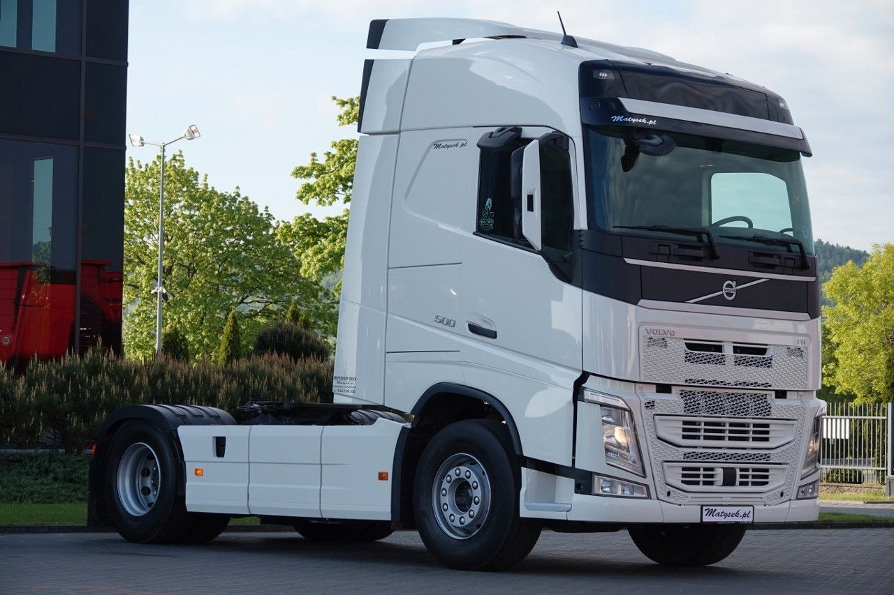 Volvo FH 500 / I-PARK COOL / OPONY 100% / PO KONTRAKCI - Nyergesvontató: 1 kép. Volvo FH 500 / I-PARK COOL / OPONY 100% / PO KONTRAKCI - Nyergesvontató: 1 kép.