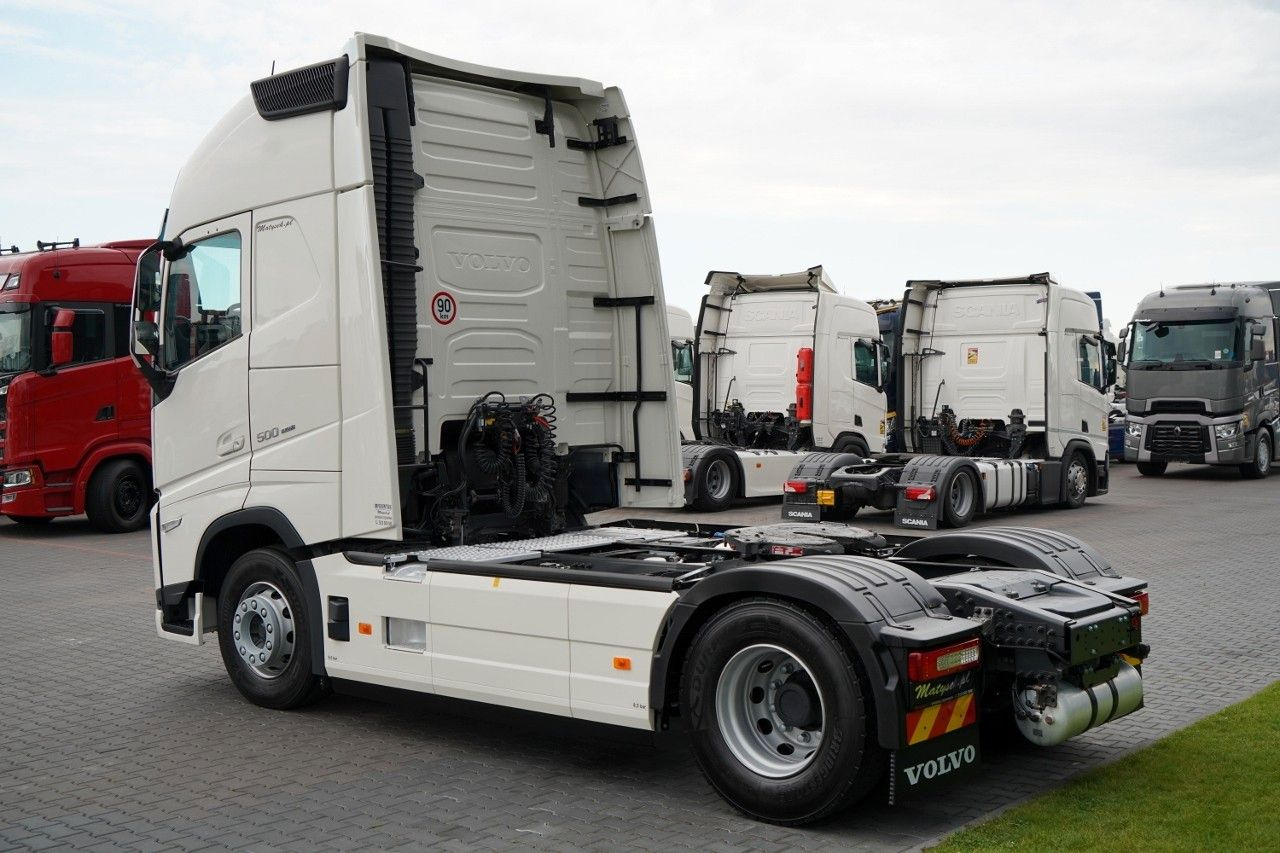Volvo FH 500 / XXL / 2024 / I-PARK COOL / SKÓRY / I-SH - Nyergesvontató: 4 kép. Volvo FH 500 / XXL / 2024 / I-PARK COOL / SKÓRY / I-SH - Nyergesvontató: 4 kép.