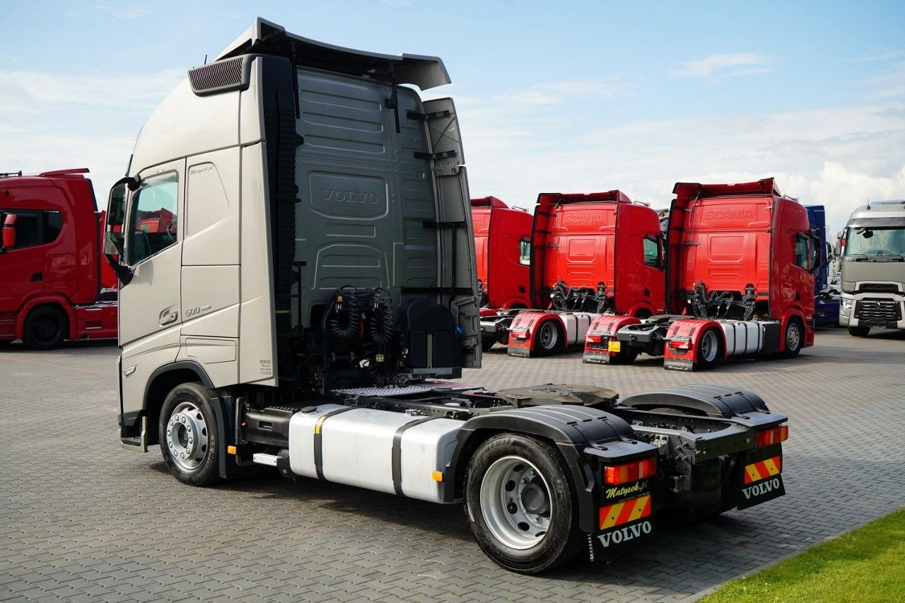 Volvo FH 500 / XXL / I-SAVE / LOWDECK / MEGA / I-PARK Volvo FH 500 / XXL / I-SAVE / LOWDECK / MEGA / I-PARK - Nyergesvontató: 4 kép. Volvo FH 500 / XXL / I-SAVE / LOWDECK / MEGA / I-PARK Volvo FH 500 / XXL / I-SAVE / LOWDECK / MEGA / I-PARK - Nyergesvontató: 4 kép.