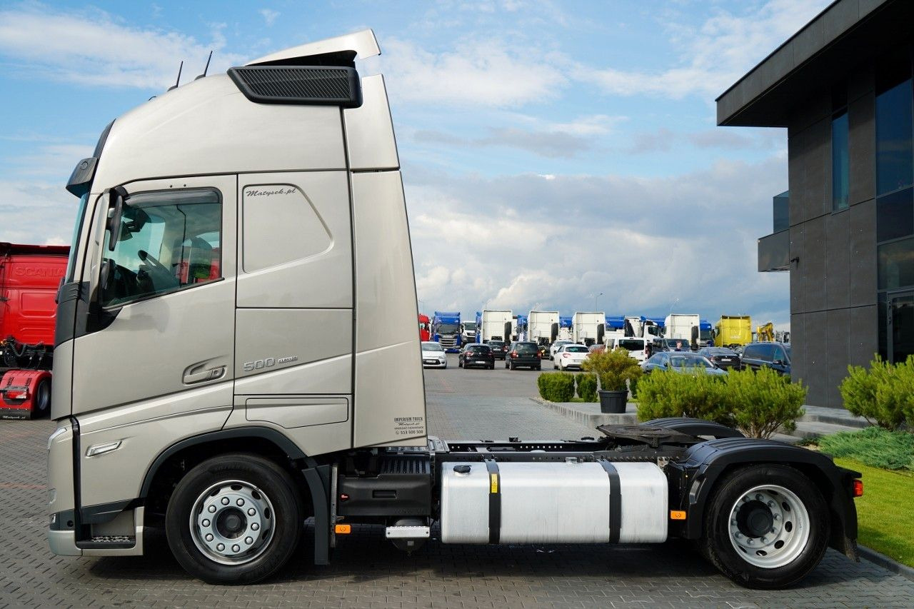 Volvo FH 500 / XXL / I-SAVE / LOWDECK / MEGA / I-PARK Volvo FH 500 / XXL / I-SAVE / LOWDECK / MEGA / I-PARK - Nyergesvontató: 3 kép. Volvo FH 500 / XXL / I-SAVE / LOWDECK / MEGA / I-PARK Volvo FH 500 / XXL / I-SAVE / LOWDECK / MEGA / I-PARK - Nyergesvontató: 3 kép.