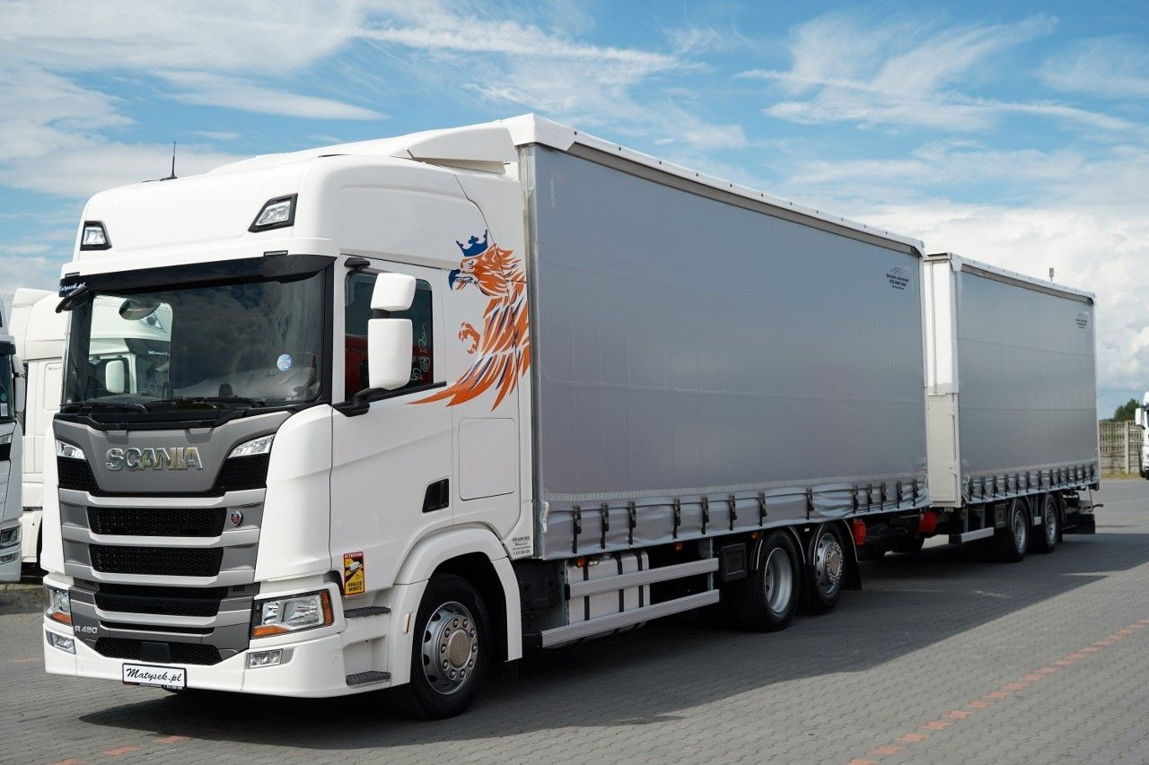 Scania R 450 / ZESTAW TANDEM 120 M3 / PRZEJAZDOWY / OŚ - Ponyvás teherautó: 1 kép. Scania R 450 / ZESTAW TANDEM 120 M3 / PRZEJAZDOWY / OŚ - Ponyvás teherautó: 1 kép.