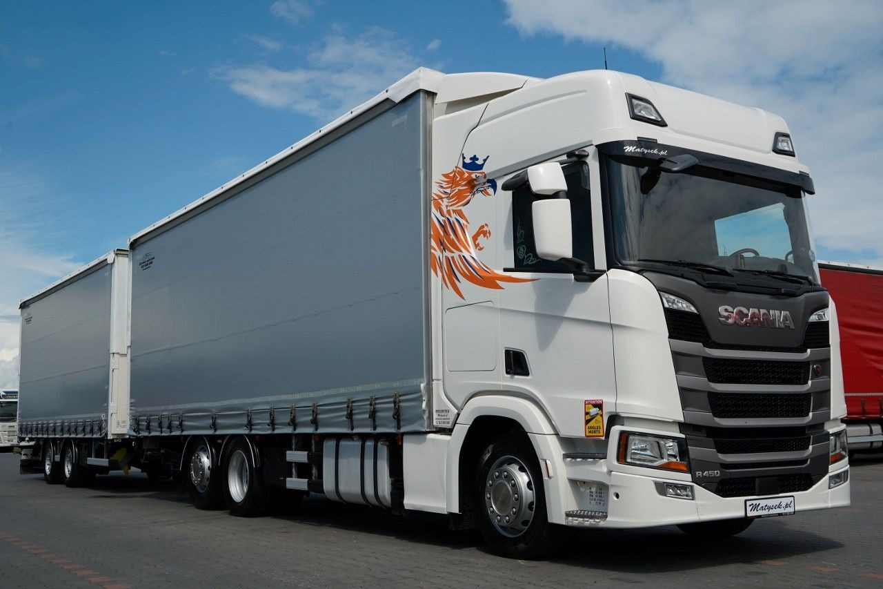 Scania R 450 / ZESTAW TANDEM 120 M3 / PRZEJAZDOWY / OŚ - Ponyvás teherautó: 4 kép. Scania R 450 / ZESTAW TANDEM 120 M3 / PRZEJAZDOWY / OŚ - Ponyvás teherautó: 4 kép.