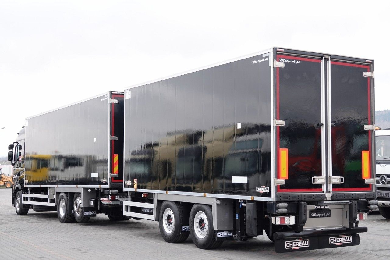 Scania T 480 / 6X2 / ZESTAW TANDEM CHŁODNIA - Dobozos felépítményű teherautó: 3 kép. Scania T 480 / 6X2 / ZESTAW TANDEM CHŁODNIA - Dobozos felépítményű teherautó: 3 kép.