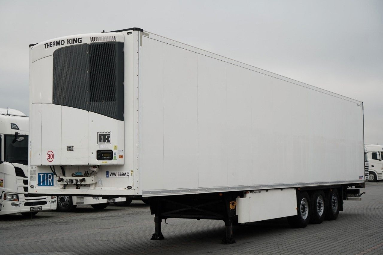 Schmitz Cargobull CHŁODNIA / THERMO KING / HAKÓWKA / OŚ PODNOSZO - Félpótkocsi hűtős: 3 kép. Schmitz Cargobull CHŁODNIA / THERMO KING / HAKÓWKA / OŚ PODNOSZO - Félpótkocsi hűtős: 3 kép.
