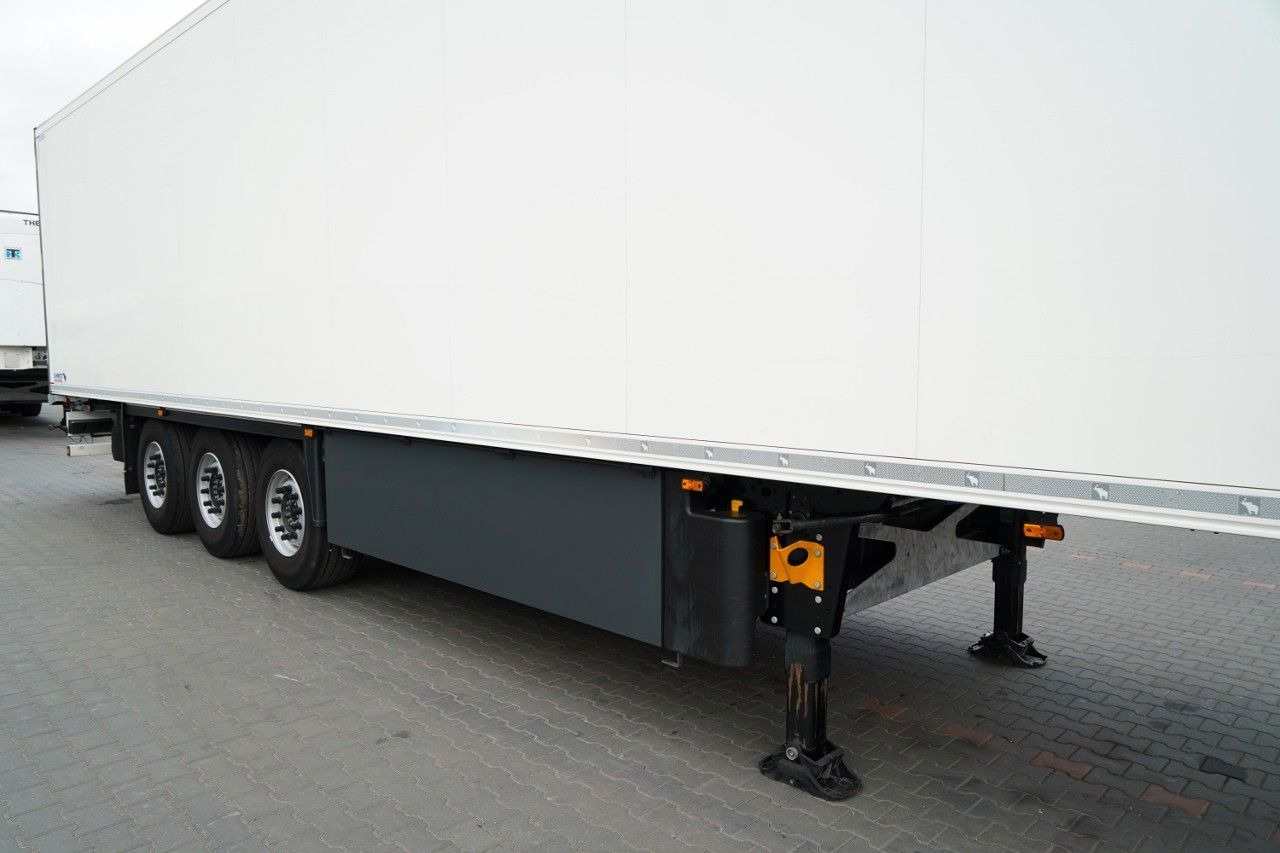 Schmitz Cargobull CHŁODNIA / THERMO KING SLX 300 / DOPPELSTOCK / 2 - Félpótkocsi hűtős: 5 kép. Schmitz Cargobull CHŁODNIA / THERMO KING SLX 300 / DOPPELSTOCK / 2 - Félpótkocsi hűtős: 5 kép.