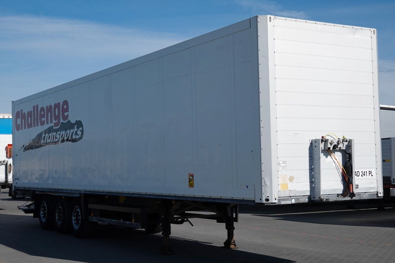 Schmitz Cargobull KONTENER KOFFER / WINDA MBB / SAF / SPROWADZONA - Félpótkocsi hűtős: 1 kép. Schmitz Cargobull KONTENER KOFFER / WINDA MBB / SAF / SPROWADZONA - Félpótkocsi hűtős: 1 kép.