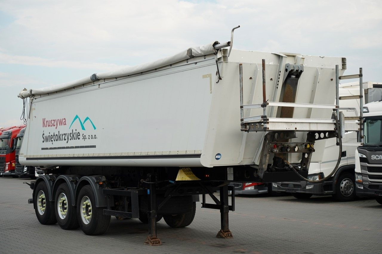 Schmitz Cargobull / WYWROTKA / ALUMINIOWA / OŚ PODNOSZONA / OSIE - Félpótkocsi billenőplatós: 1 kép. Schmitz Cargobull / WYWROTKA / ALUMINIOWA / OŚ PODNOSZONA / OSIE - Félpótkocsi billenőplatós: 1 kép.