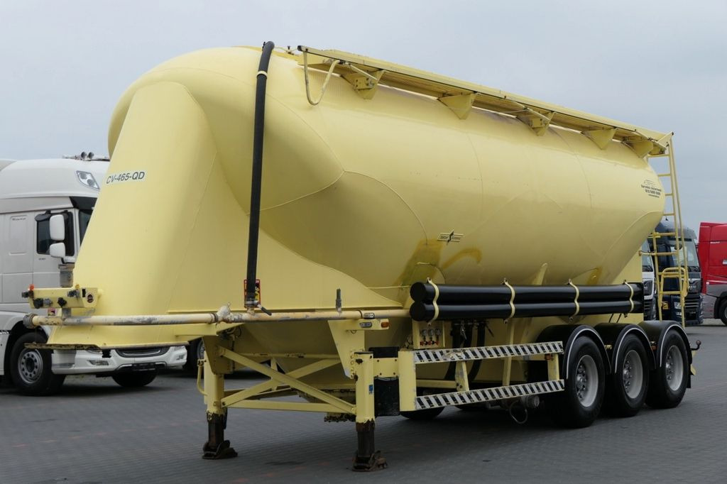 Spitzer CEMENTONACZEPA / 39000 L / SILOS / - Silós félpótkocsi: 2 kép. Spitzer CEMENTONACZEPA / 39000 L / SILOS / - Silós félpótkocsi: 2 kép.