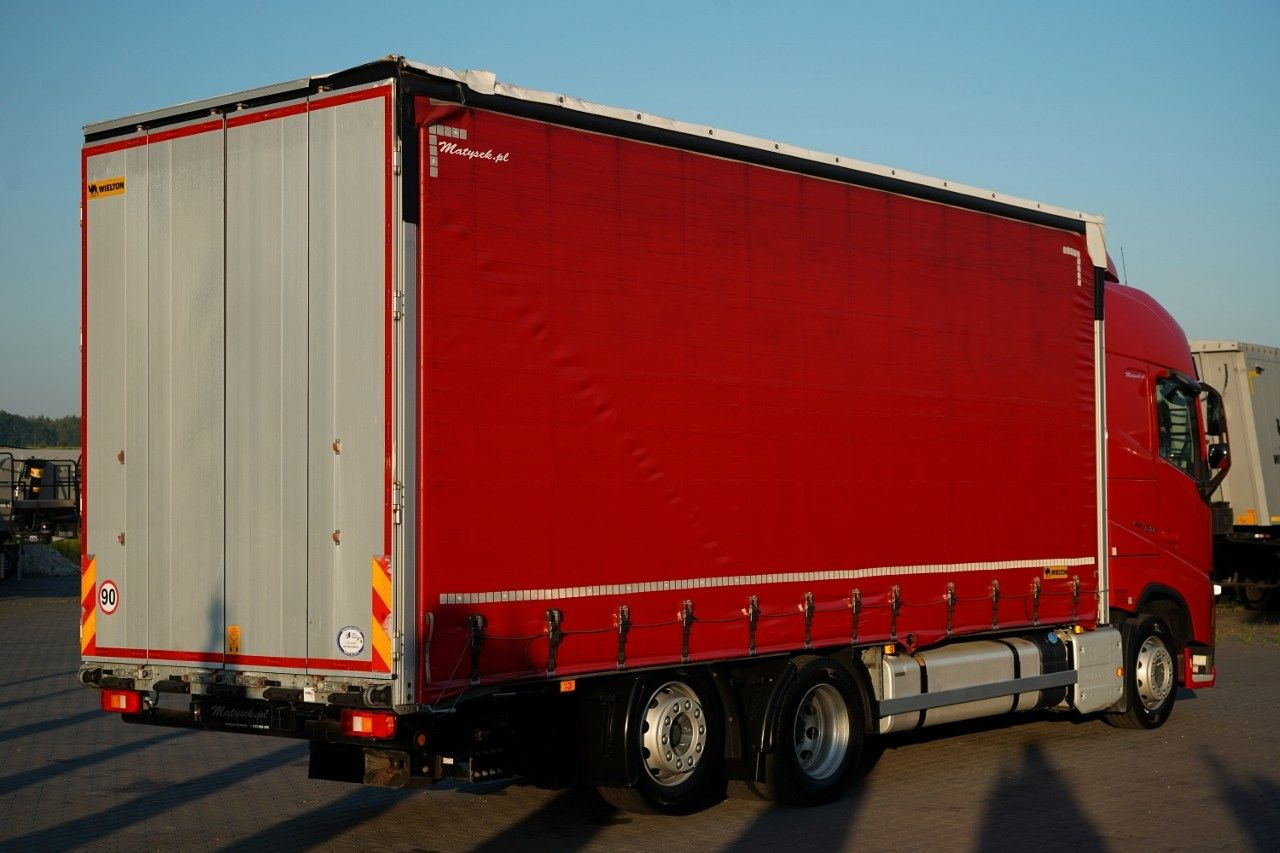 Volvo FH 460 / FIRANKA / 6x2 / PODNOSZONY DACH / I-PAR - Ponyvás teherautó: 3 kép. Volvo FH 460 / FIRANKA / 6x2 / PODNOSZONY DACH / I-PAR - Ponyvás teherautó: 3 kép.