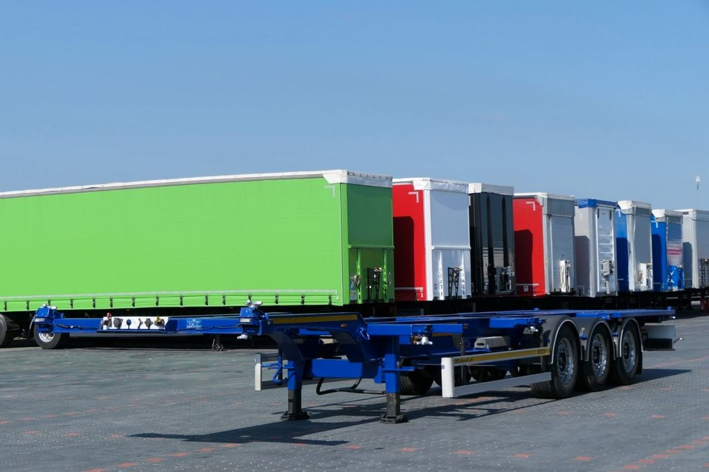 Wielton CHASISS / FOR CONTAINERS / LIFTED AXLE / SAF / - Félpótkocsi cserefelépítményes: 2 kép. Wielton CHASISS / FOR CONTAINERS / LIFTED AXLE / SAF / - Félpótkocsi cserefelépítményes: 2 kép.