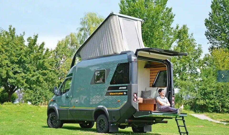 Hymer Venture S - Félintegrált lakóautó: 1 kép. Hymer Venture S - Félintegrált lakóautó: 1 kép.