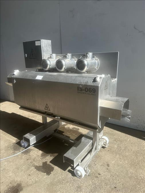 Baader IS609 Descaling machine - Élelmiszer-feldolgozó gép: 3 kép. Baader IS609 Descaling machine - Élelmiszer-feldolgozó gép: 3 kép.