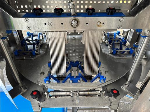 Foodcons F3000 wedging and slicing machine - Élelmiszer-feldolgozó gép: 4 kép. Foodcons F3000 wedging and slicing machine - Élelmiszer-feldolgozó gép: 4 kép.