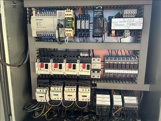 Élelmiszer-feldolgozó gép Koppens BVE400HD Forming machine: 6 kép. Élelmiszer-feldolgozó gép Koppens BVE400HD Forming machine: 6 kép.