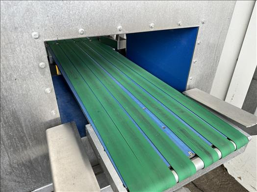 Loma IQ3+E Metal detector checkweigher - Élelmiszer-feldolgozó gép: 4 kép. Loma IQ3+E Metal detector checkweigher - Élelmiszer-feldolgozó gép: 4 kép.