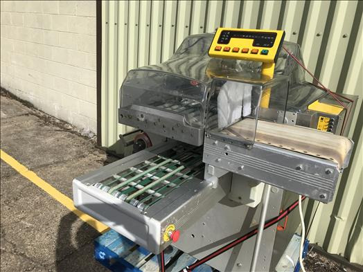 Waldys B-188 stretch film wrapper - Csomagológép: 2 kép. Waldys B-188 stretch film wrapper - Csomagológép: 2 kép.