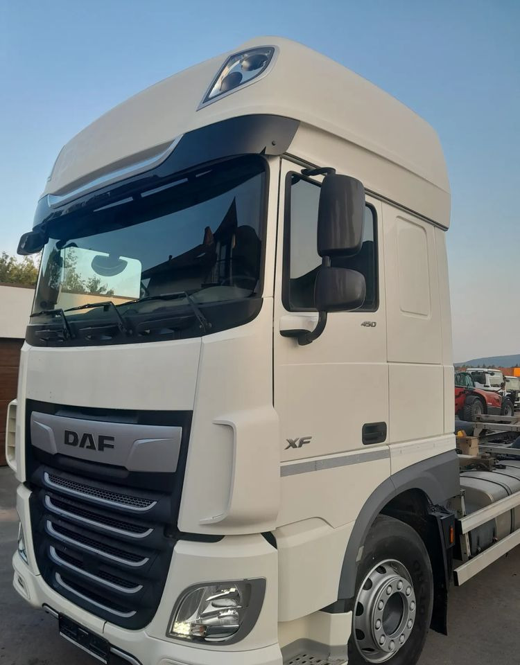 DAF XF 106 450 / BDF RETARDER - Alvaz teherautó: 3 kép. DAF XF 106 450 / BDF RETARDER - Alvaz teherautó: 3 kép.