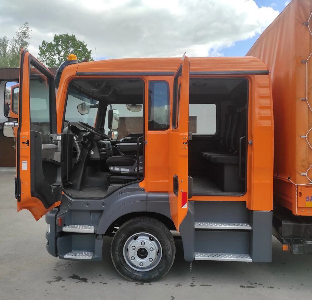 MAN TGL 8.180 DOKA / 6 OSOBOWY /BUTRO-PLANDEKA / - Ponyvás teherautó: 5 kép. MAN TGL 8.180 DOKA / 6 OSOBOWY /BUTRO-PLANDEKA / - Ponyvás teherautó: 5 kép.