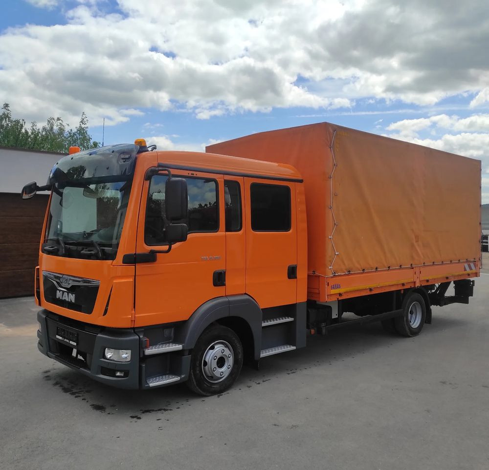 MAN TGL 8.180 DOKA / 6 OSOBOWY /BUTRO-PLANDEKA / - Ponyvás teherautó: 1 kép. MAN TGL 8.180 DOKA / 6 OSOBOWY /BUTRO-PLANDEKA / - Ponyvás teherautó: 1 kép.