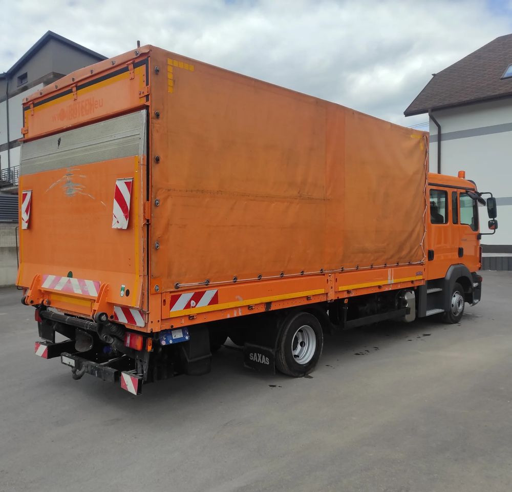 MAN TGL 8.180 DOKA / 6 OSOBOWY /BUTRO-PLANDEKA / - Ponyvás teherautó: 3 kép. MAN TGL 8.180 DOKA / 6 OSOBOWY /BUTRO-PLANDEKA / - Ponyvás teherautó: 3 kép.