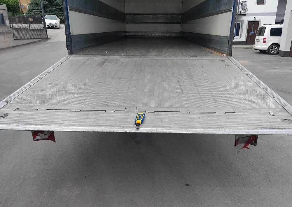 MAN TGM 15.340/ 18.340 kontener / - Dobozos felépítményű teherautó: 5 kép. MAN TGM 15.340/ 18.340 kontener / - Dobozos felépítményű teherautó: 5 kép.