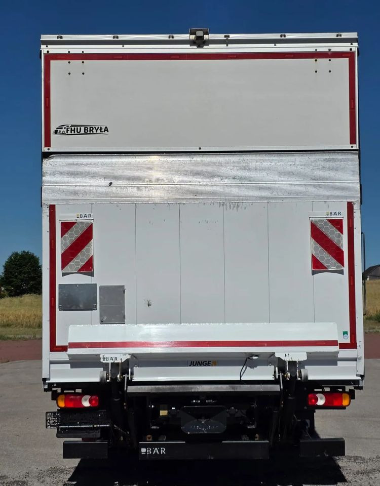 Iveco EUROCARGO 160E320/FIRANKA/WINDA/AUTOMAT/NISKI PRZEBIEG/E6/SPROWADZONY/PIERWSZY WŁAŚCICIEL - Ponyvás teherautó: 5 kép. Iveco EUROCARGO 160E320/FIRANKA/WINDA/AUTOMAT/NISKI PRZEBIEG/E6/SPROWADZONY/PIERWSZY WŁAŚCICIEL - Ponyvás teherautó: 5 kép.