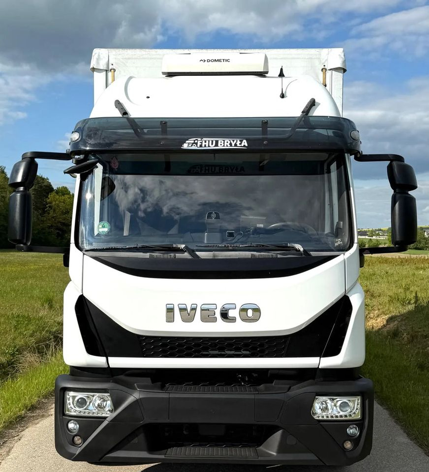 Iveco EUROCARGO 160E320/FIRANKA/WINDA/AUTOMAT/NISKI PRZEBIEG/E6/SPROWADZONY/PIERWSZY WŁAŚCICIEL - Ponyvás teherautó: 3 kép. Iveco EUROCARGO 160E320/FIRANKA/WINDA/AUTOMAT/NISKI PRZEBIEG/E6/SPROWADZONY/PIERWSZY WŁAŚCICIEL - Ponyvás teherautó: 3 kép.