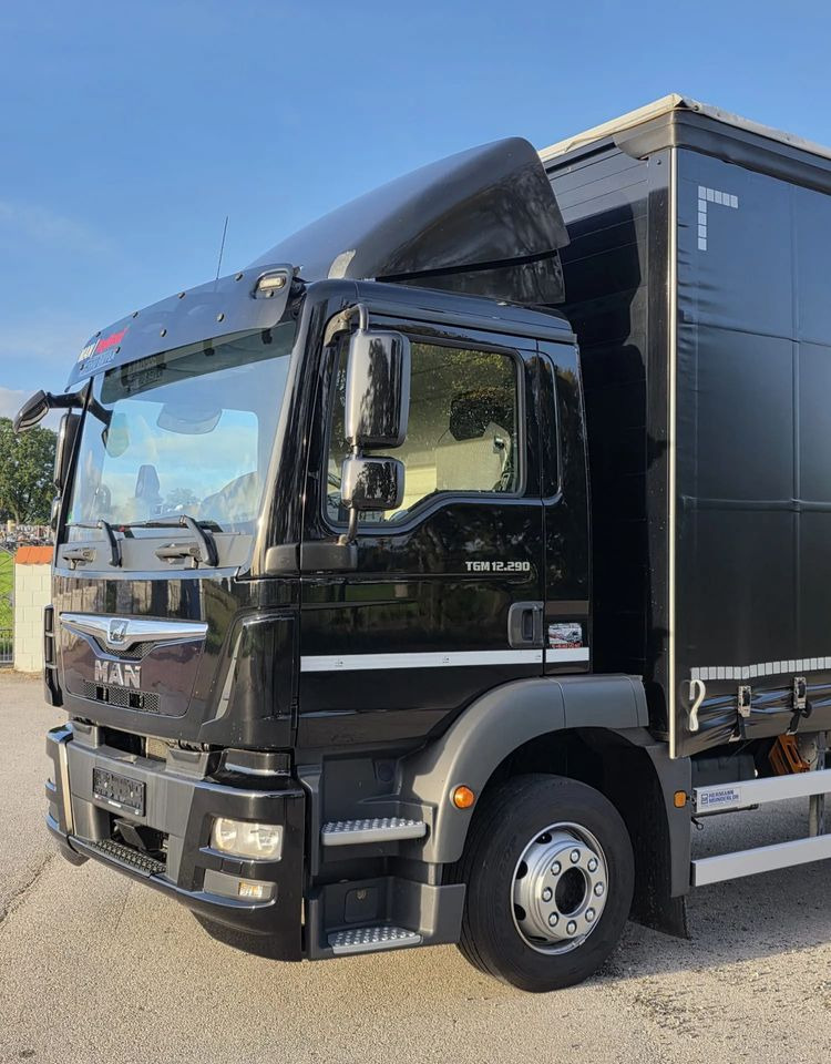 Ponyvás teherautó MAN TGM 12.290 / 15.290 / E6/ FIRANKA /BOCZNE DRZWI / BURTO-FIRANKA / 18PALET / WINDA / NISKI PRZEBIEG / 2018/ CAŁY NA PODUSZKACH / SERWISOWANY: 10 kép.