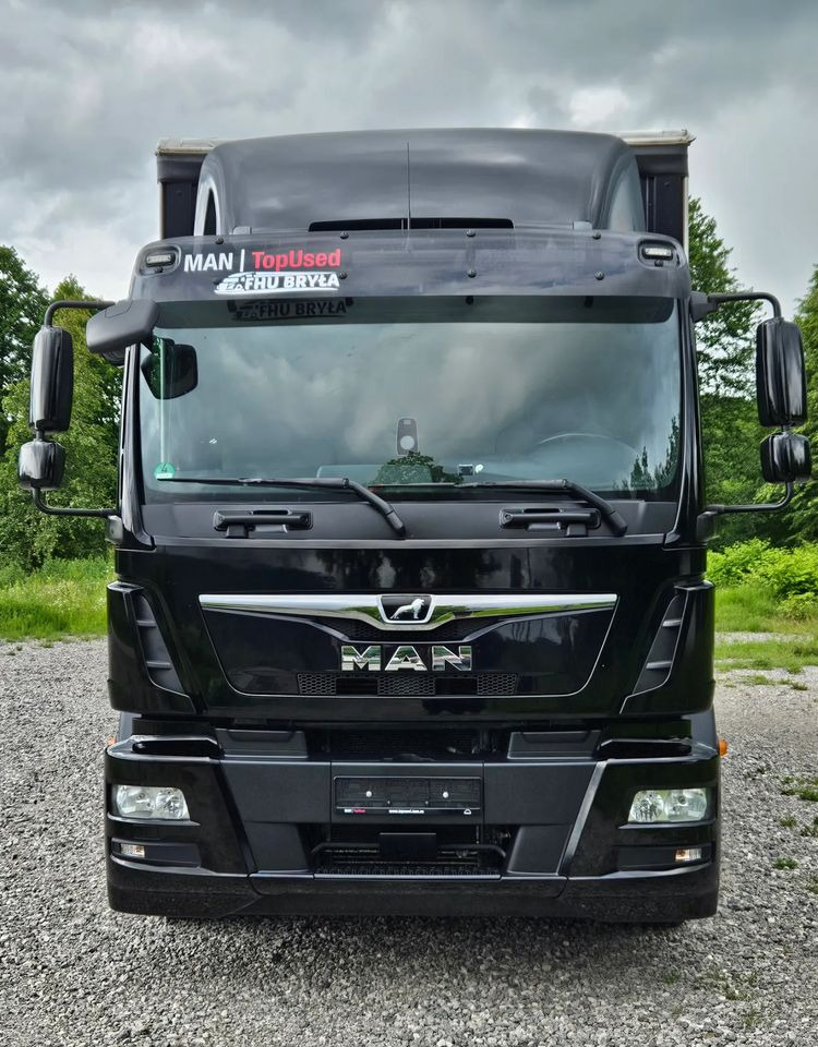 MAN TGM 12.290/15.290/E6/FIRANKA/BOCZNE DRZWI/BURTO-FIRANKA/18PALET/WINDA/NISKI PRZEBIEG/2018/CAŁY NA PODUSZKACH/SERWISOWANY - Ponyvás teherautó: 3 kép. MAN TGM 12.290/15.290/E6/FIRANKA/BOCZNE DRZWI/BURTO-FIRANKA/18PALET/WINDA/NISKI PRZEBIEG/2018/CAŁY NA PODUSZKACH/SERWISOWANY - Ponyvás teherautó: 3 kép.