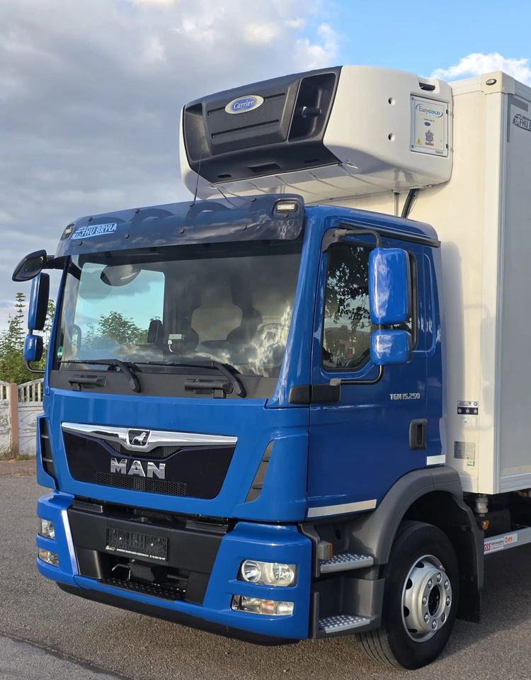 Hűtős teherautó MAN TGM 15.250 / CHŁODNIA / WINDA / 2018 ROK / 230 TYŚ KM / BOCZNE DRZWI / AUTOMAT / SPROWADZONY / E6 / 18  EUROPALET/: 10 kép.