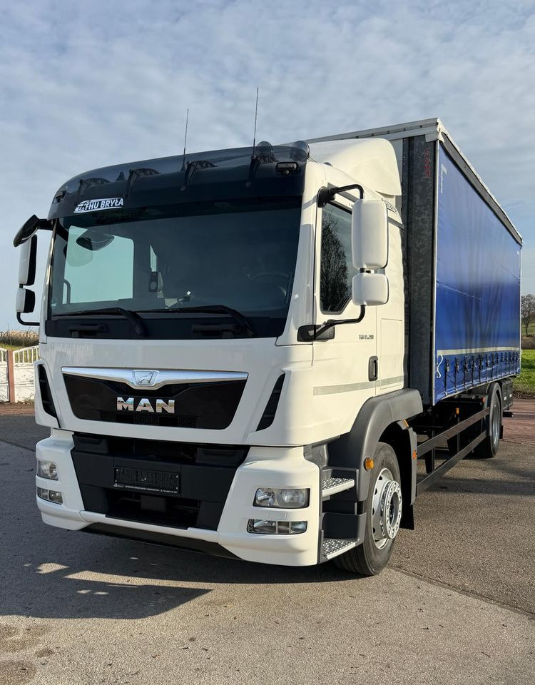 MAN TGM 15.290 / FIRANKA / 2016R / KLIMA POSTOJOWA /SPROWADZONY/ 8T ŁADOWNOŚĆ / 17 PALET / E6 / WINDA / - Ponyvás teherautó: 1 kép. MAN TGM 15.290 / FIRANKA / 2016R / KLIMA POSTOJOWA /SPROWADZONY/ 8T ŁADOWNOŚĆ / 17 PALET / E6 / WINDA / - Ponyvás teherautó: 1 kép.