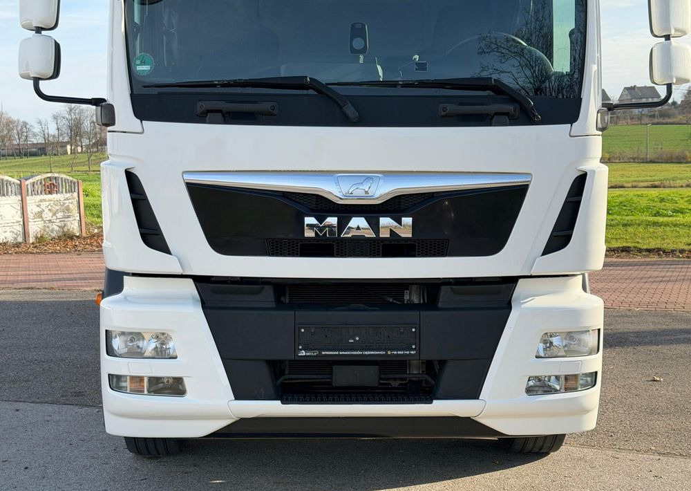 MAN TGM 15.290 / FIRANKA / 2016R / KLIMA POSTOJOWA /SPROWADZONY/ 8T ŁADOWNOŚĆ / 17 PALET / E6 / WINDA / - Ponyvás teherautó: 4 kép. MAN TGM 15.290 / FIRANKA / 2016R / KLIMA POSTOJOWA /SPROWADZONY/ 8T ŁADOWNOŚĆ / 17 PALET / E6 / WINDA / - Ponyvás teherautó: 4 kép.