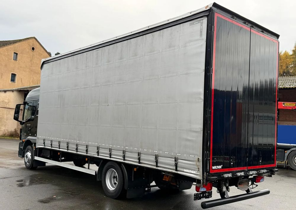 MAN TGM 15.290 / NOWY MODEL / E6 / 18PALET / 7720 ŁADOWNOŚĆ / SERWISOWANY / NOWY TACHOGRAF / NISKI PRZEBIEG / WINDA / FIRANKA / SPROWADZONY / 2022 / NISKI PRZEBIEG /PIERWSZY WŁAŚCICIEL/ - Ponyvás teherautó: 5 kép. MAN TGM 15.290 / NOWY MODEL / E6 / 18PALET / 7720 ŁADOWNOŚĆ / SERWISOWANY / NOWY TACHOGRAF / NISKI PRZEBIEG / WINDA / FIRANKA / SPROWADZONY / 2022 / NISKI PRZEBIEG /PIERWSZY WŁAŚCICIEL/ - Ponyvás teherautó: 5 kép.